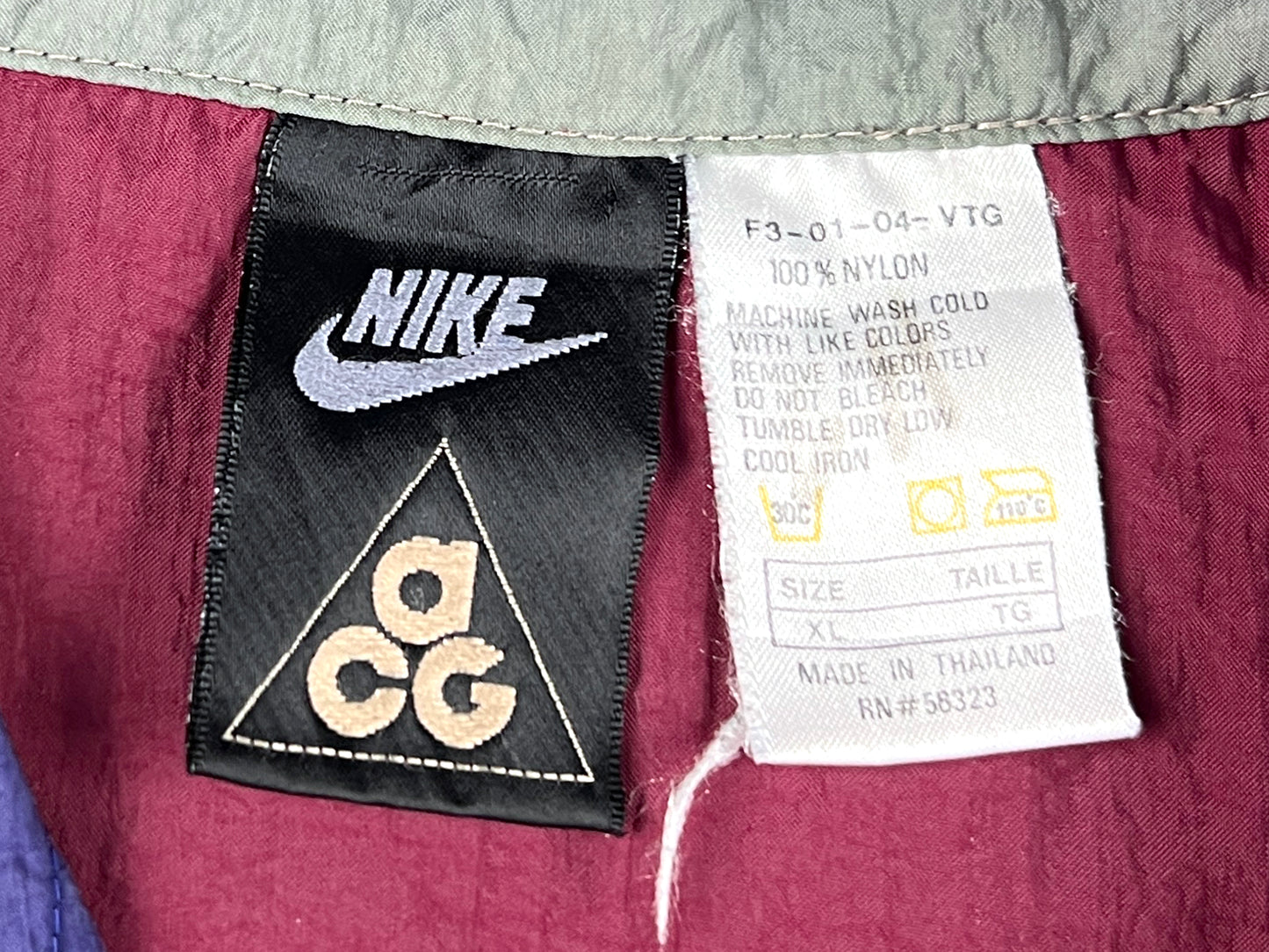 VTG NIKE ACG TRACK JACKET