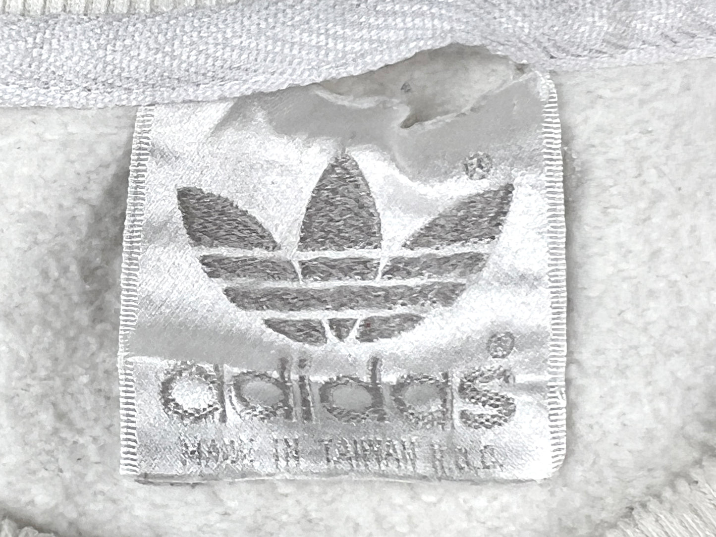 VTG ADIDAS PATRICK EWING CREWNECK