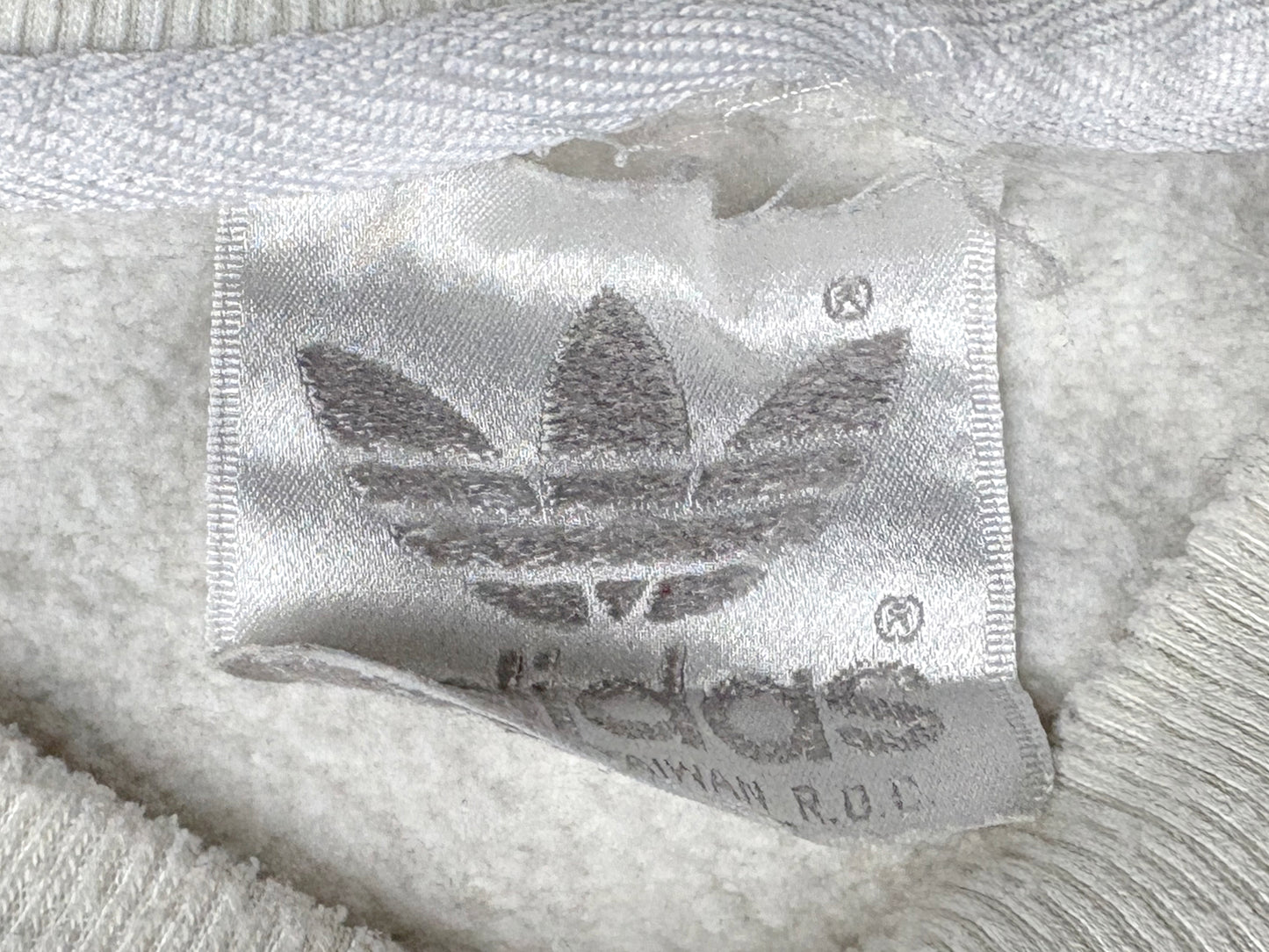 VTG '80S ADIDAS EWING SWEATER