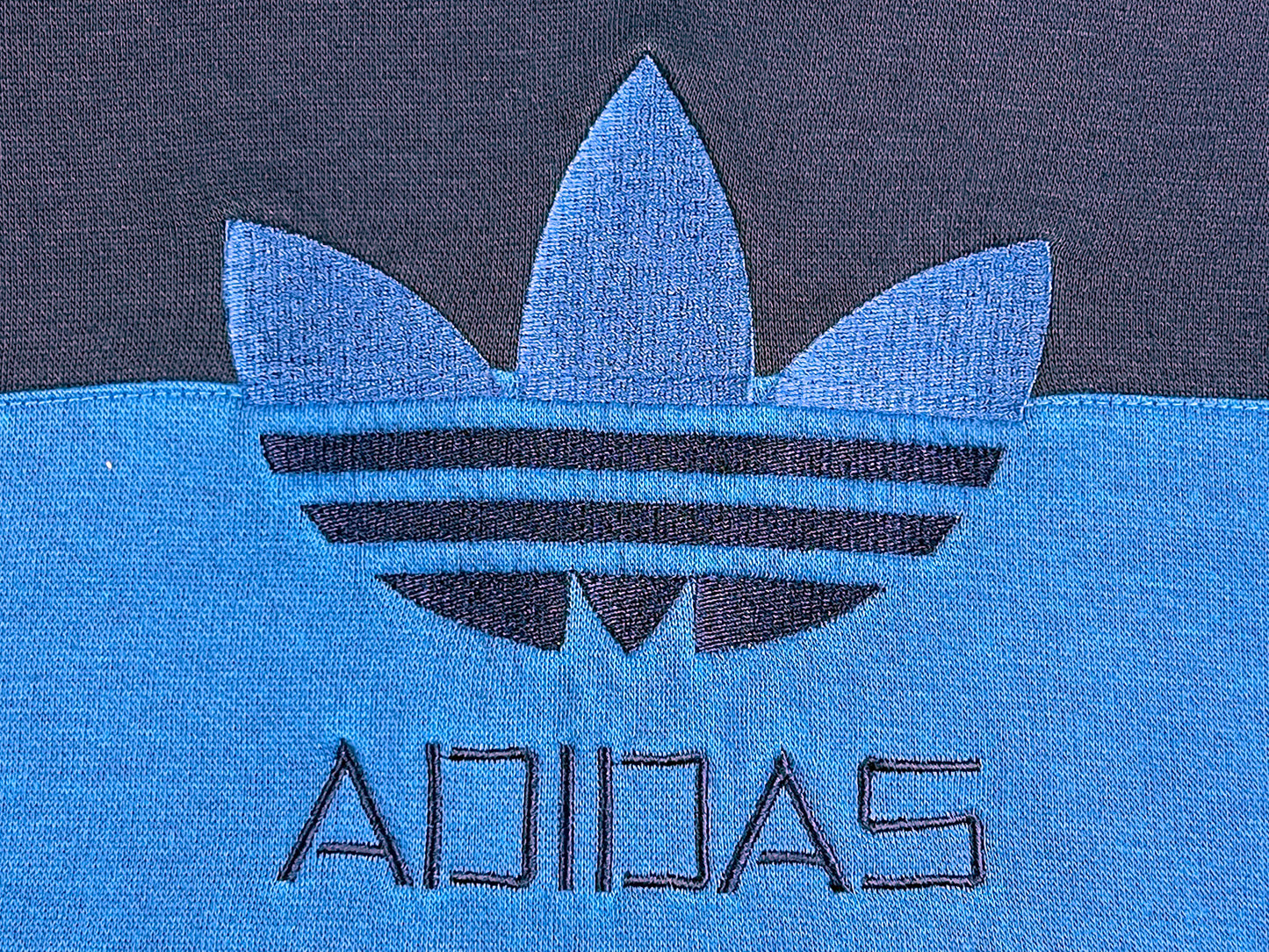 VTG ADIDAS TREFOIL POCKET CREWNECK