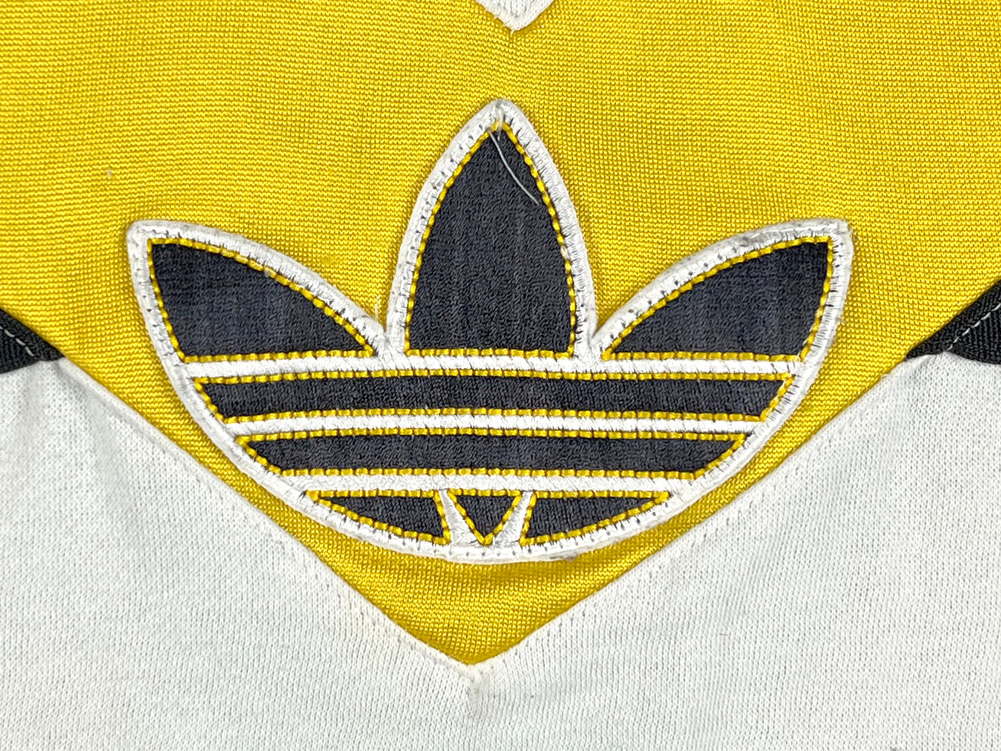 VTG ADIDAS TREFOIL SWEATER