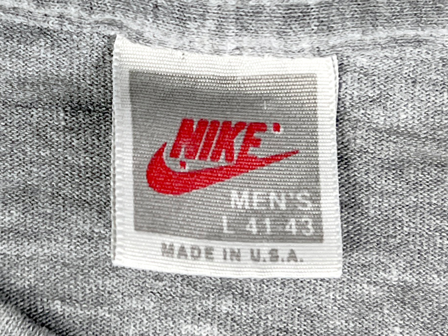 VTG '90S NIKE HIT & RUN T-SHIRT