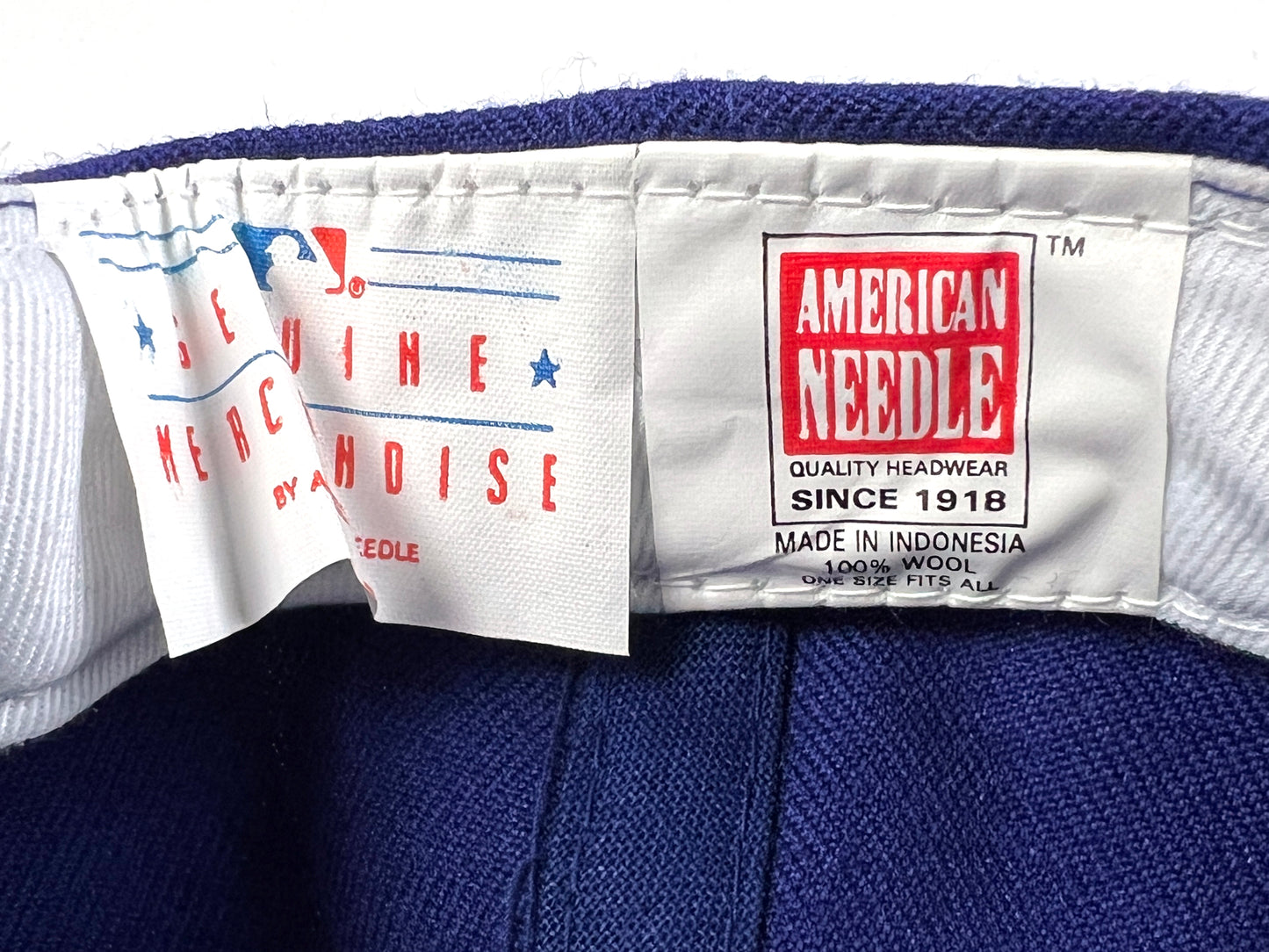 VTG MLB SEATTLE MARINERS TWO-TONE HAT