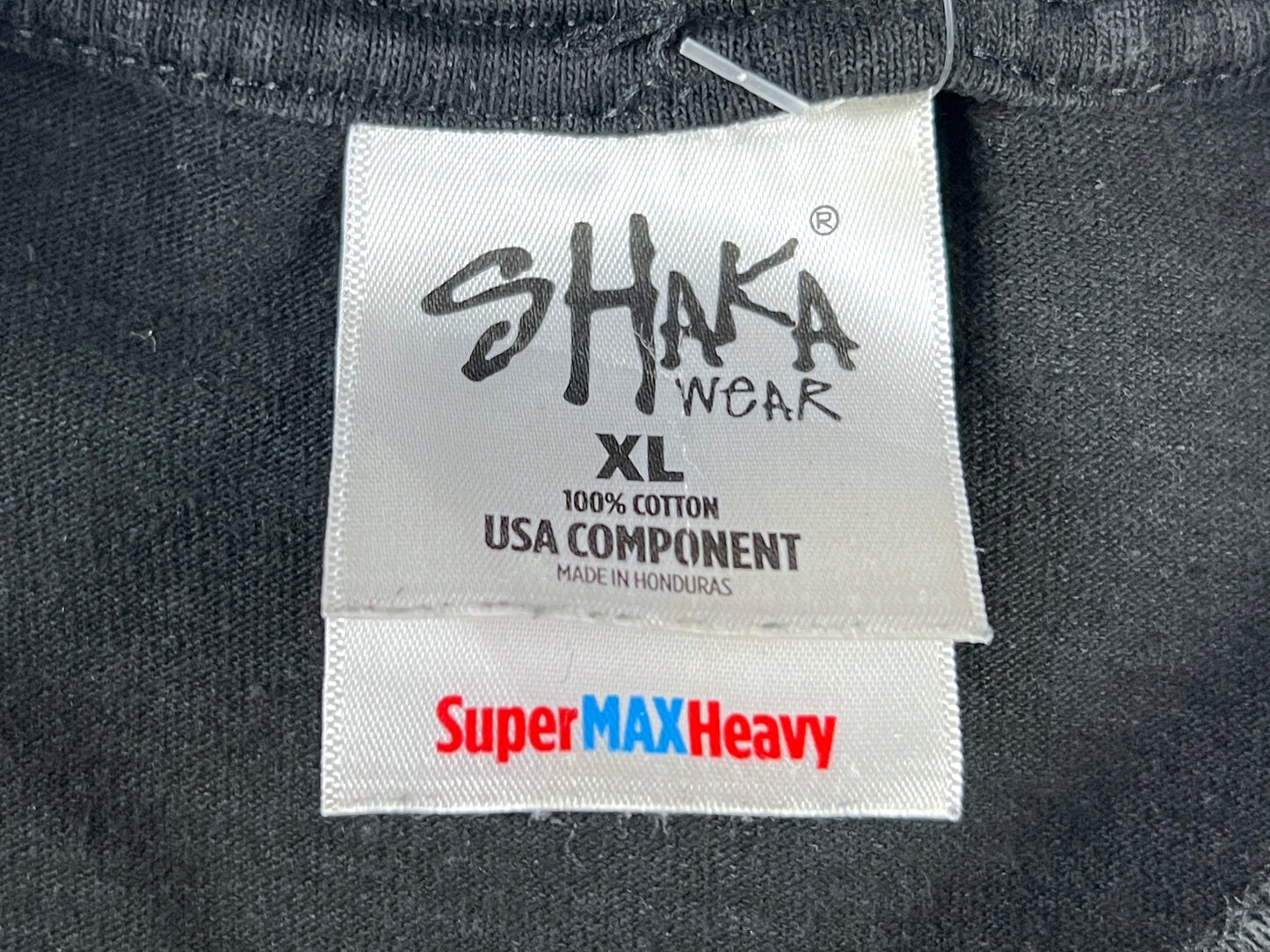 MODELO ESPECIAL BOOTLEG T-SHIRT