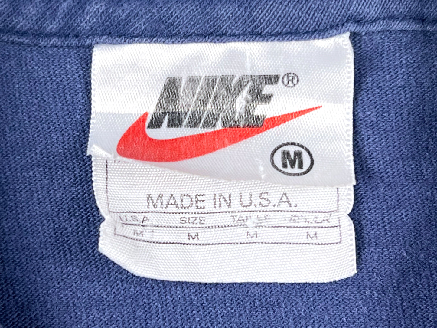 VTG NIKE ARCH SPELLOUT T-SHIRT