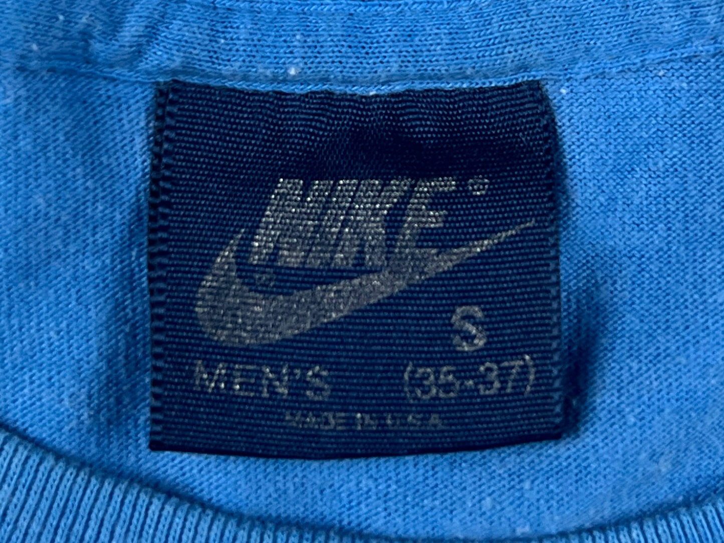 VTG NIKE SWOOSH T-SHIRT