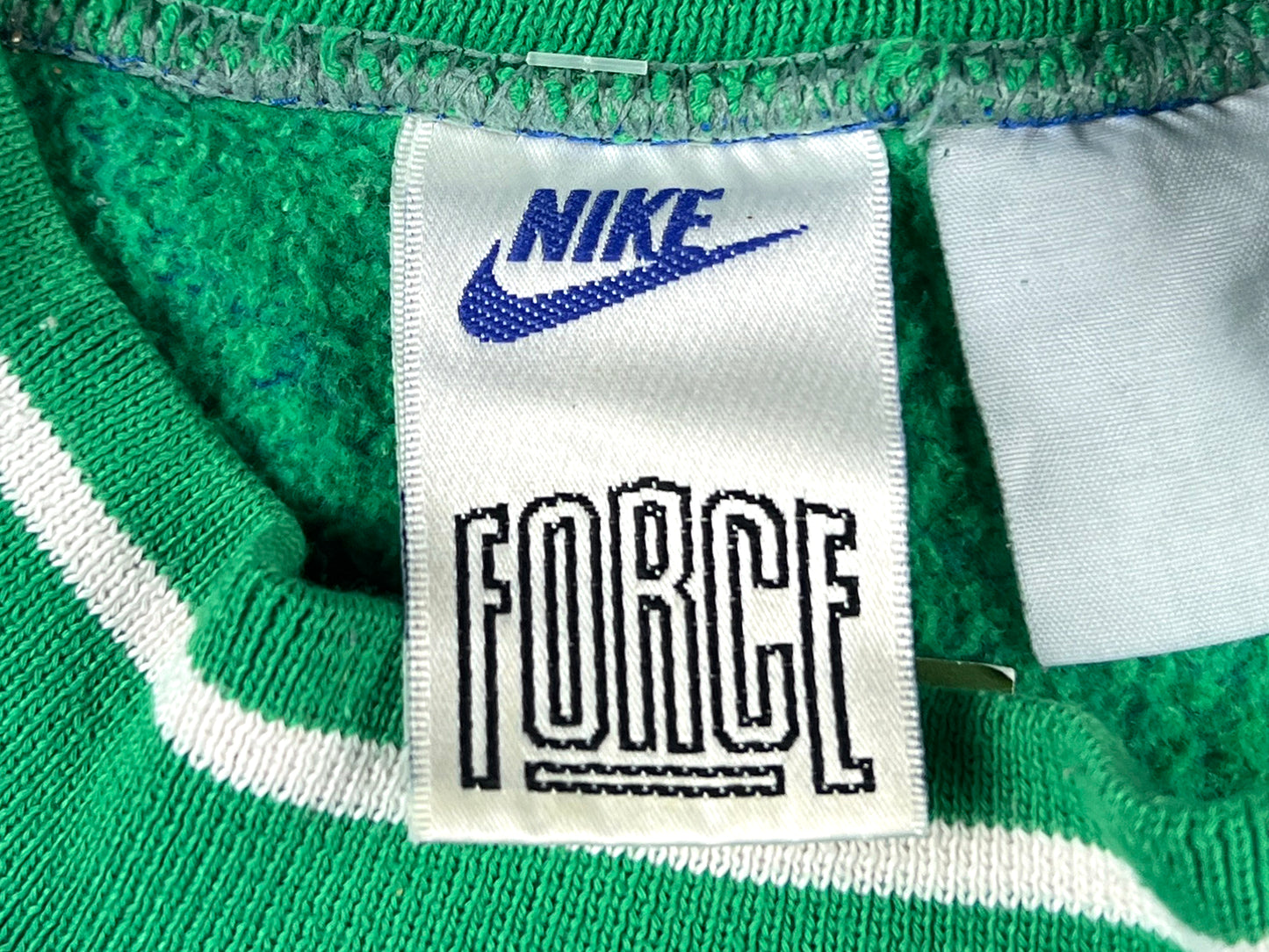 VTG NIKE FORCE BASKETBALL CREWNECK