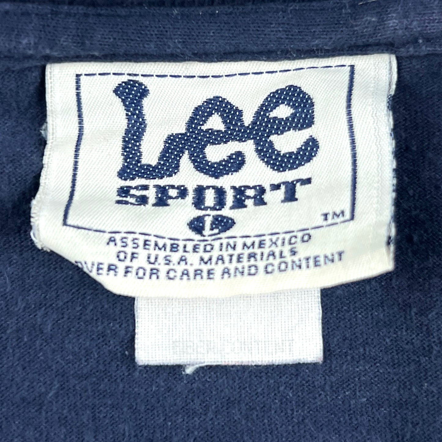 VTG UCONN HUSKIES T-SHIRT