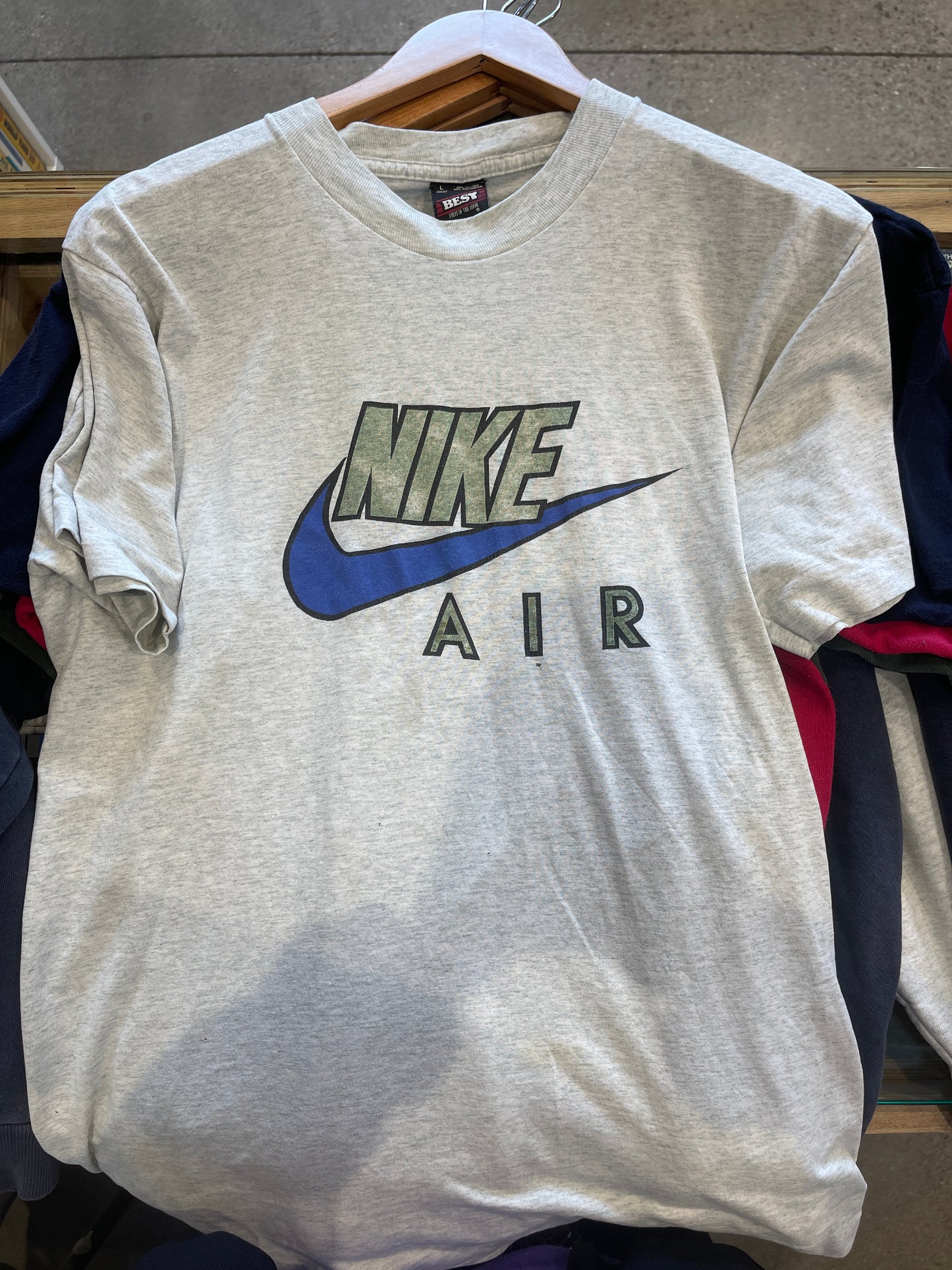 VTG '80S NIKE AIR INSPIRED T-SHIRT