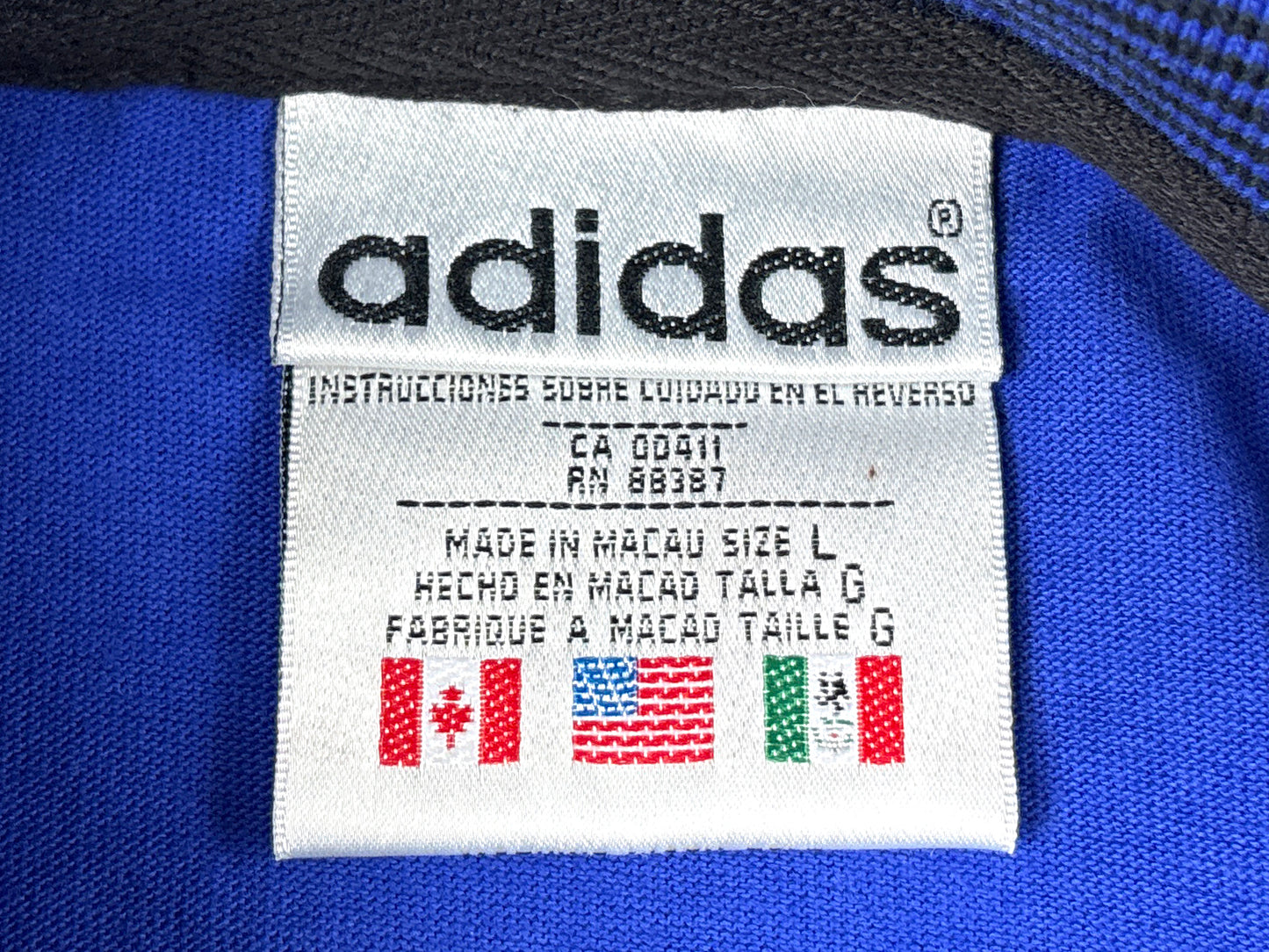 VTG '90S ADIDAS ATHLETIC SHIRT