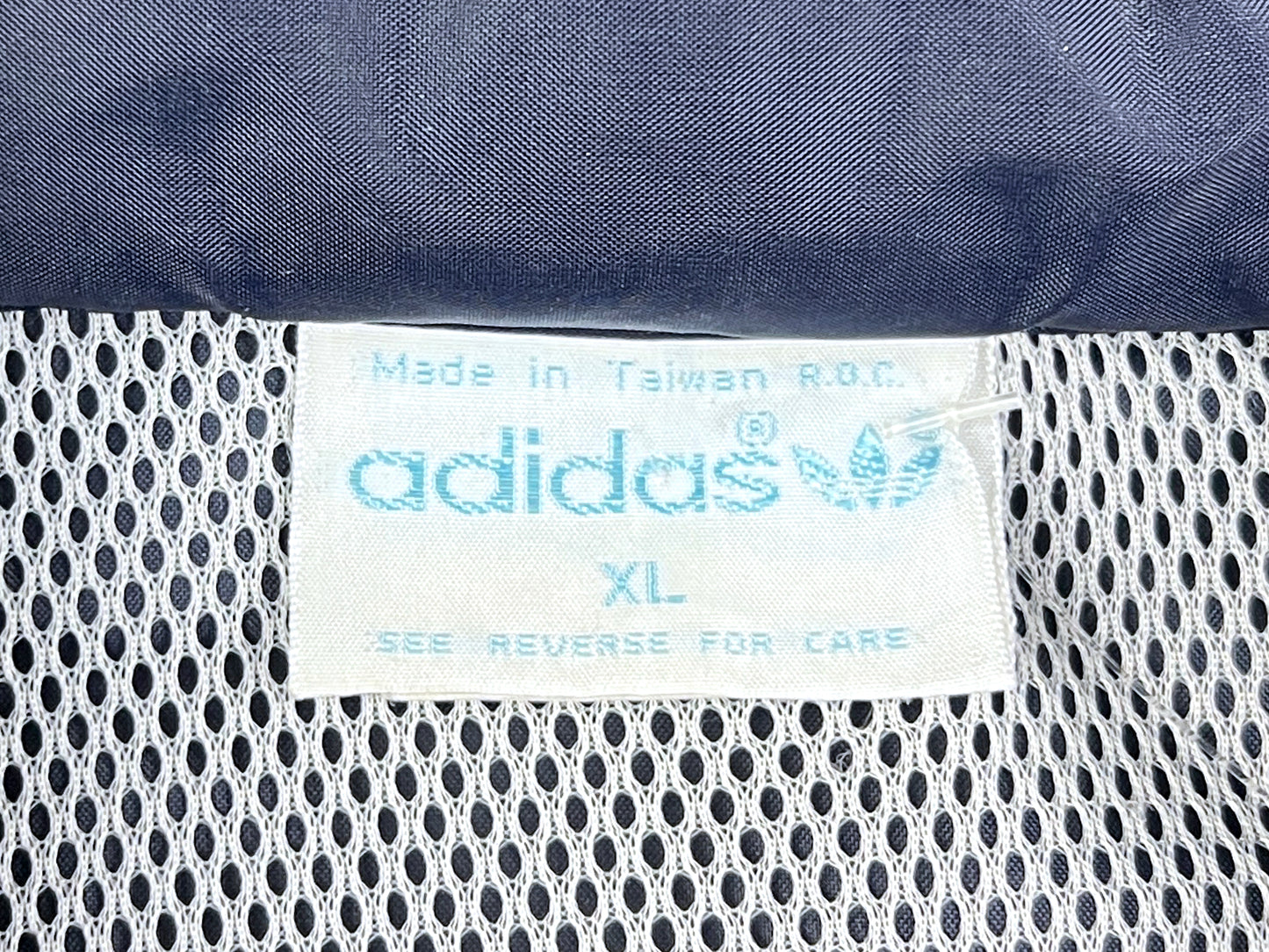 VTG WOMEN'S ADIDAS 1/2 ZIP TRACK JACKET