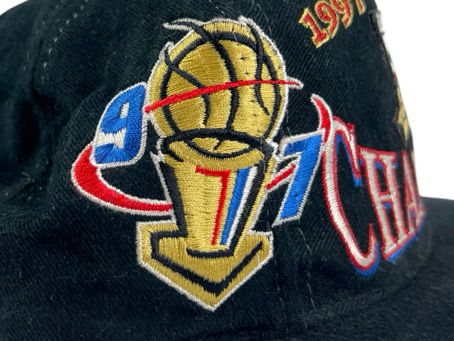 VTG '97 CHICAGO BULLS CHAMPION HAT