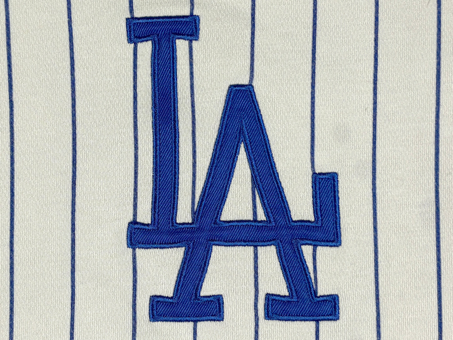 LA DODGERS PINSTRIPED T-SHIRT