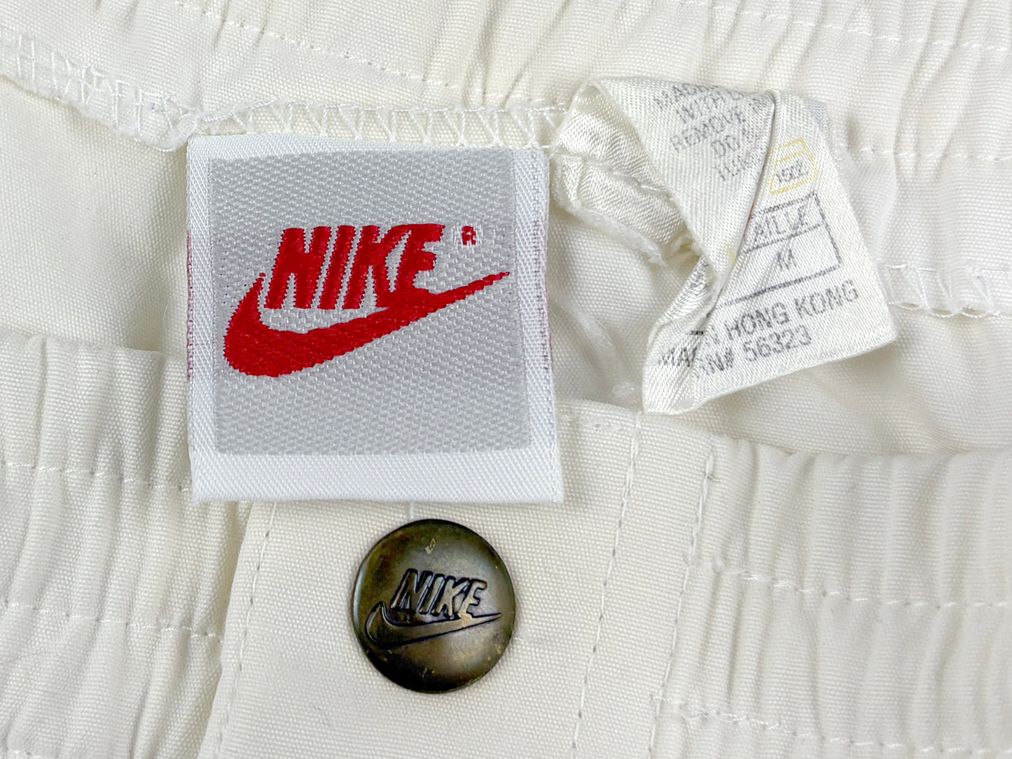 VTG '90S NIKE PLEATED SHORTS
