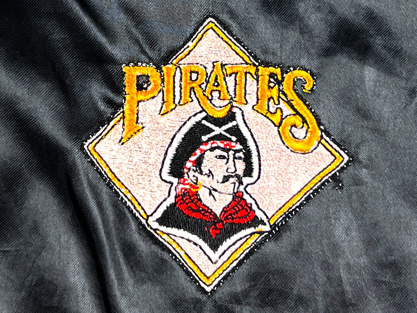 VTG PITTSBURGH PIRATES SATIN JACKET